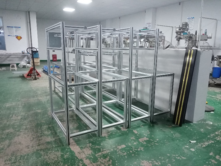 定制鋁型材設(shè)備機(jī)柜需要哪種工業(yè)鋁材？